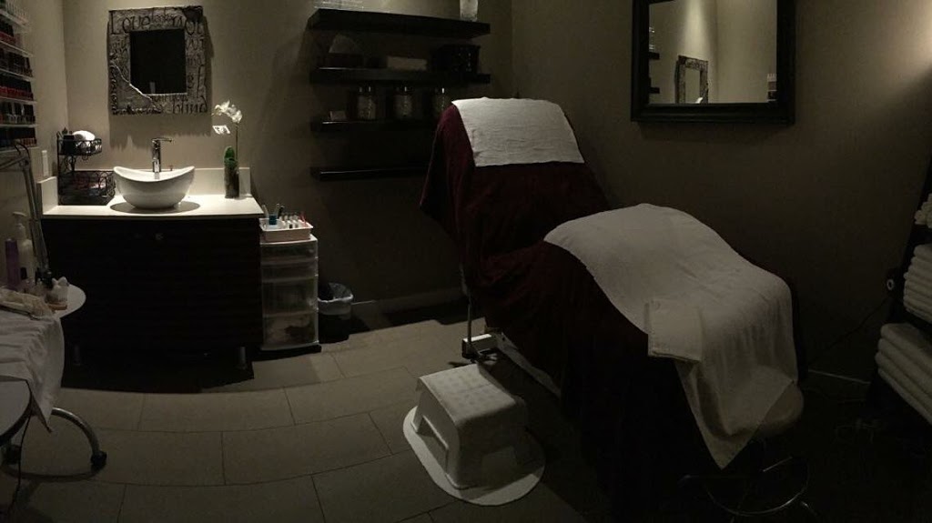 Chic Beauty Bar | 400 Capilano Rd #3, Port Moody, BC V3H 0E1, Canada | Phone: (604) 209-4546