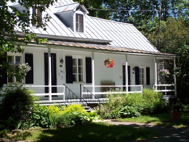 Maison Rodolphe Duguay | 195 Rang Saint Alexis, Nicolet, QC J3T 1T5, Canada | Phone: (819) 293-4103