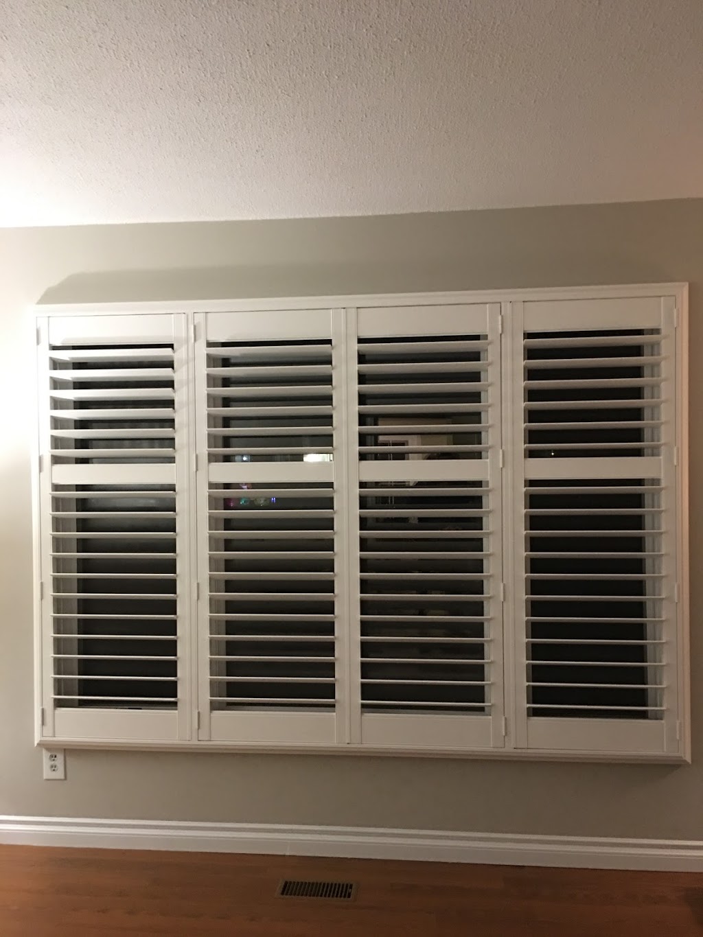 Oakland Shutters and Window Treatments | 1 Bannister St, Oakland, ON N0E 1L0, Canada | Phone: (519) 865-2029
