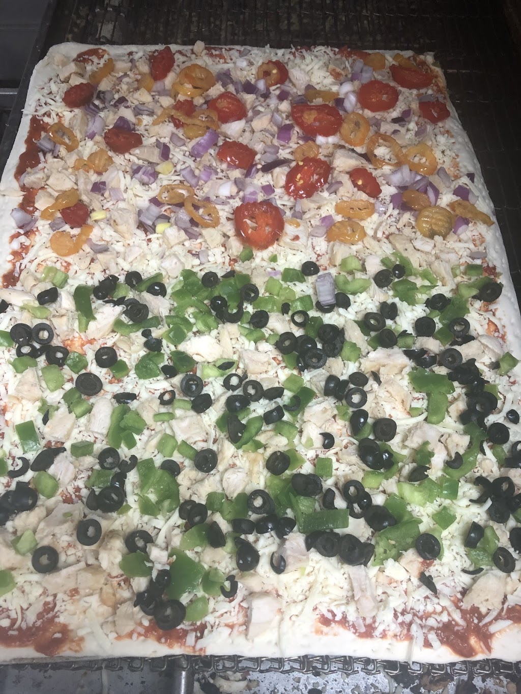 Greenhill Pizza and Wings | 399 Greenhill Ave, Hamilton, ON L8K 6N5, Canada | Phone: (905) 560-5051