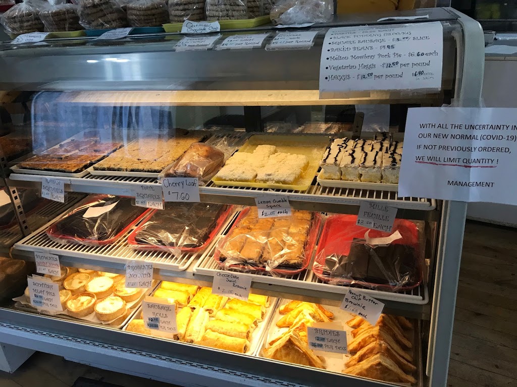 Muirs Bakery | 6 Main St S, Maxville, ON K0C 1T0, Canada | Phone: (613) 527-1806