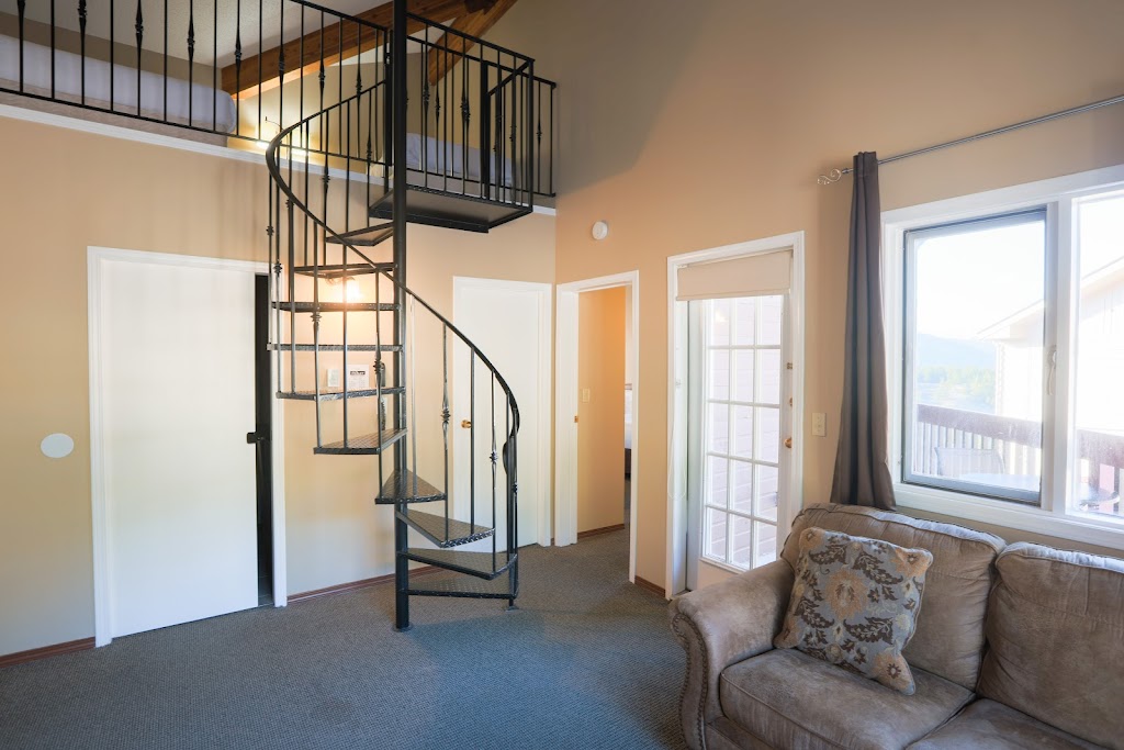 Radium Chalet | 5063 Madsen Rd, Radium Hot Springs, BC V0A 1M0, Canada | Phone: (250) 409-7999