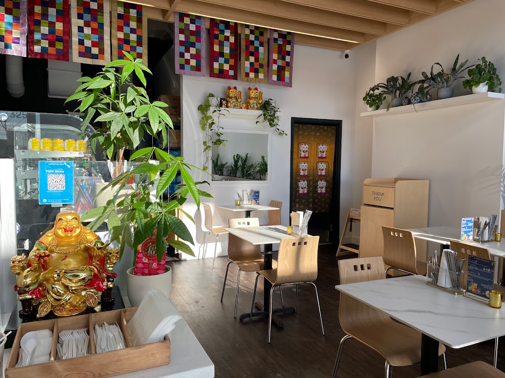 Mon Ami Solar | 325 Rue de lÉquinoxe, Brossard, QC J4Z 0P7, Canada | Phone: (450) 443-0838