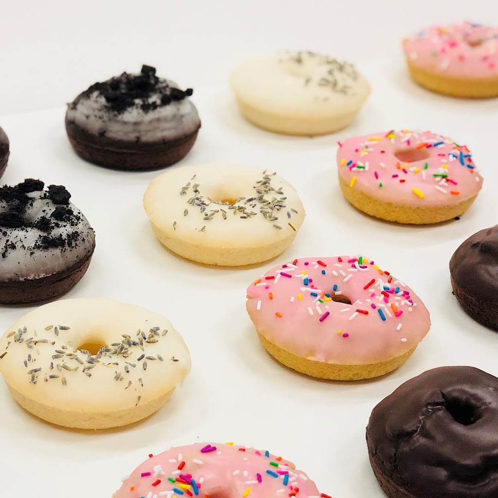 Jaide And Joels Baking Co | 3753 Lakeshore Rd #2, Kelowna, BC V1W 3K3, Canada | Phone: (250) 215-6235
