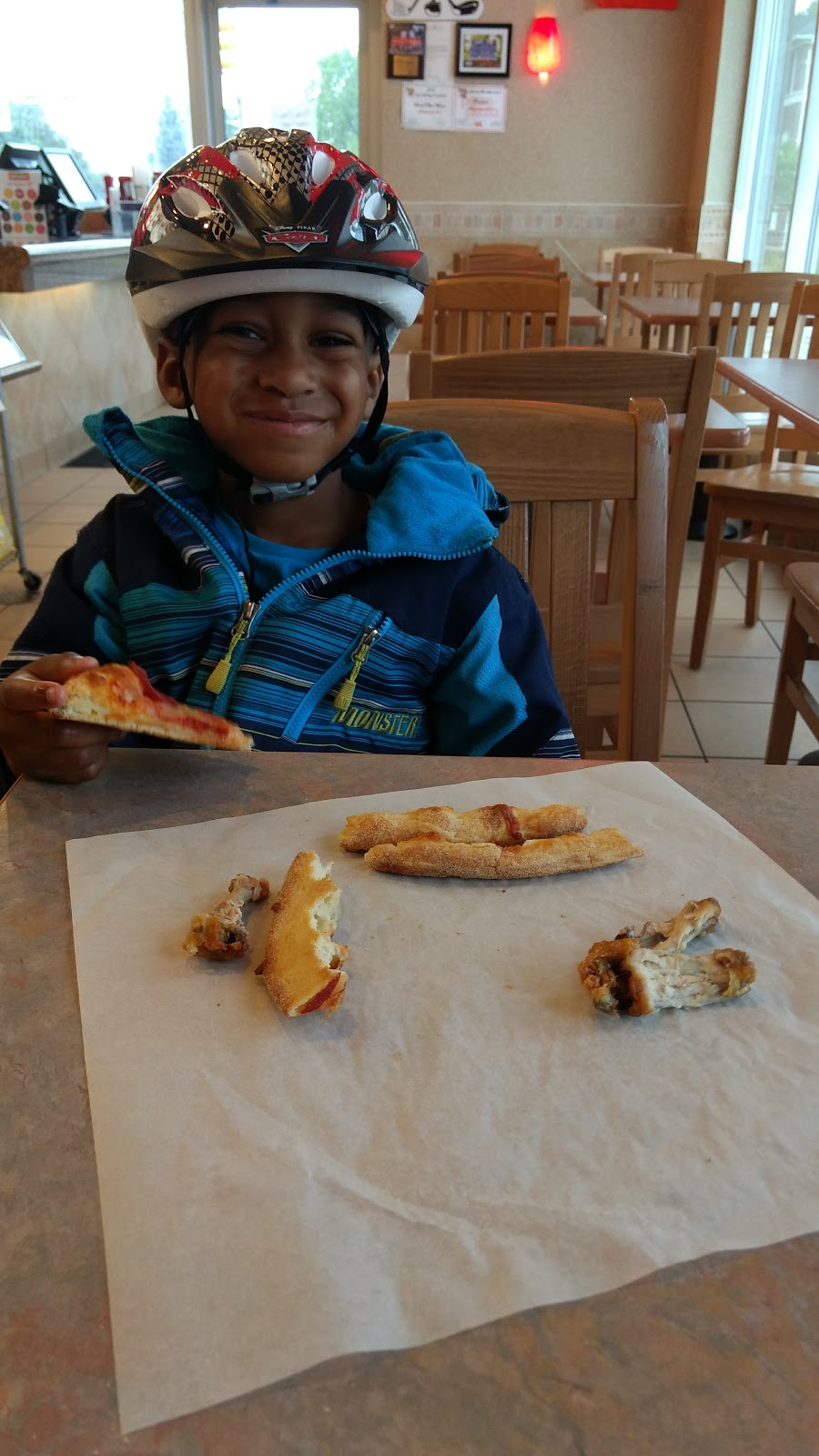 Pizza Pizza | 570 Longworth Ave, Bowmanville, ON L1C 0E8, Canada | Phone: (905) 697-1111
