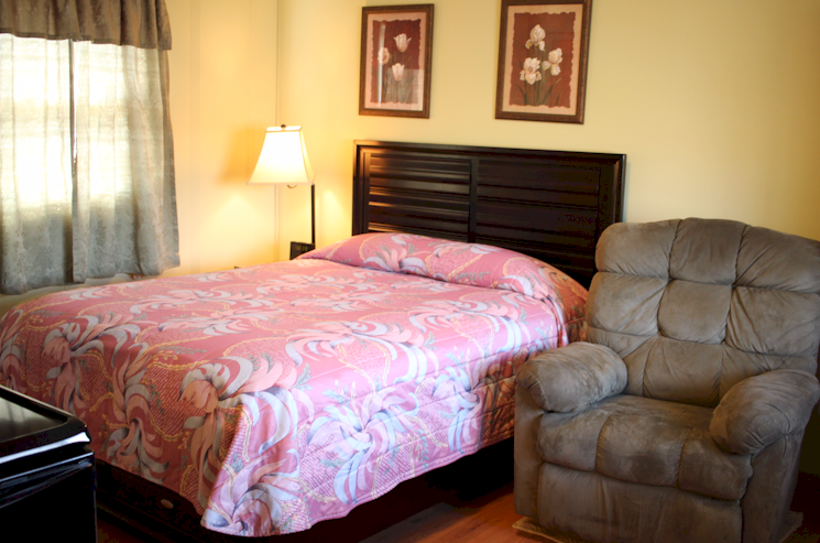 Lakeview Motel & Apartments | 788 NY-131, Massena, NY 13662, USA | Phone: (315) 769-9400