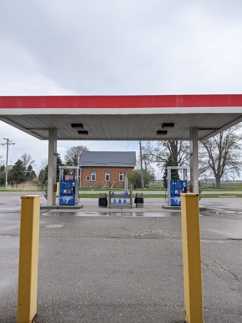 Ridgetown Fuels | 21180 Victoria Rd, Ridgetown, ON N0P 2C0, Canada | Phone: (519) 674-2424