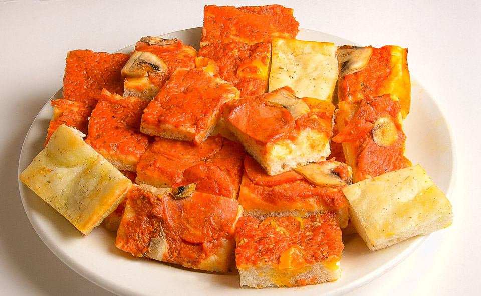 Roma Bakery & Deli | 233 Barton St, Stoney Creek, ON L8E 2K4, Canada | Phone: (905) 662-3900
