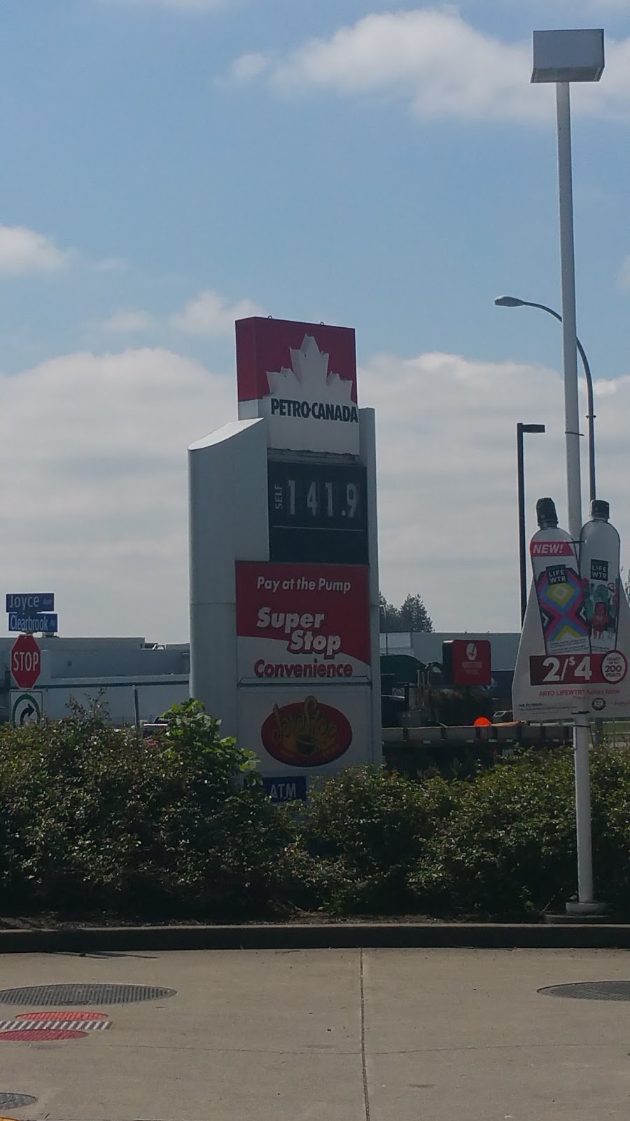Petro-Canada | 2096 Clearbrook Rd, Abbotsford, BC V2T 2X2, Canada | Phone: (604) 852-1950