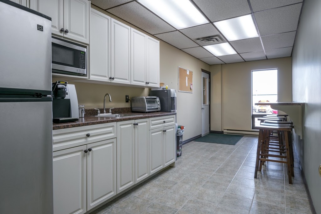 City Collision | 61 Sterns Ct, Dartmouth, NS B3B 1W7, Canada | Phone: (902) 468-3368