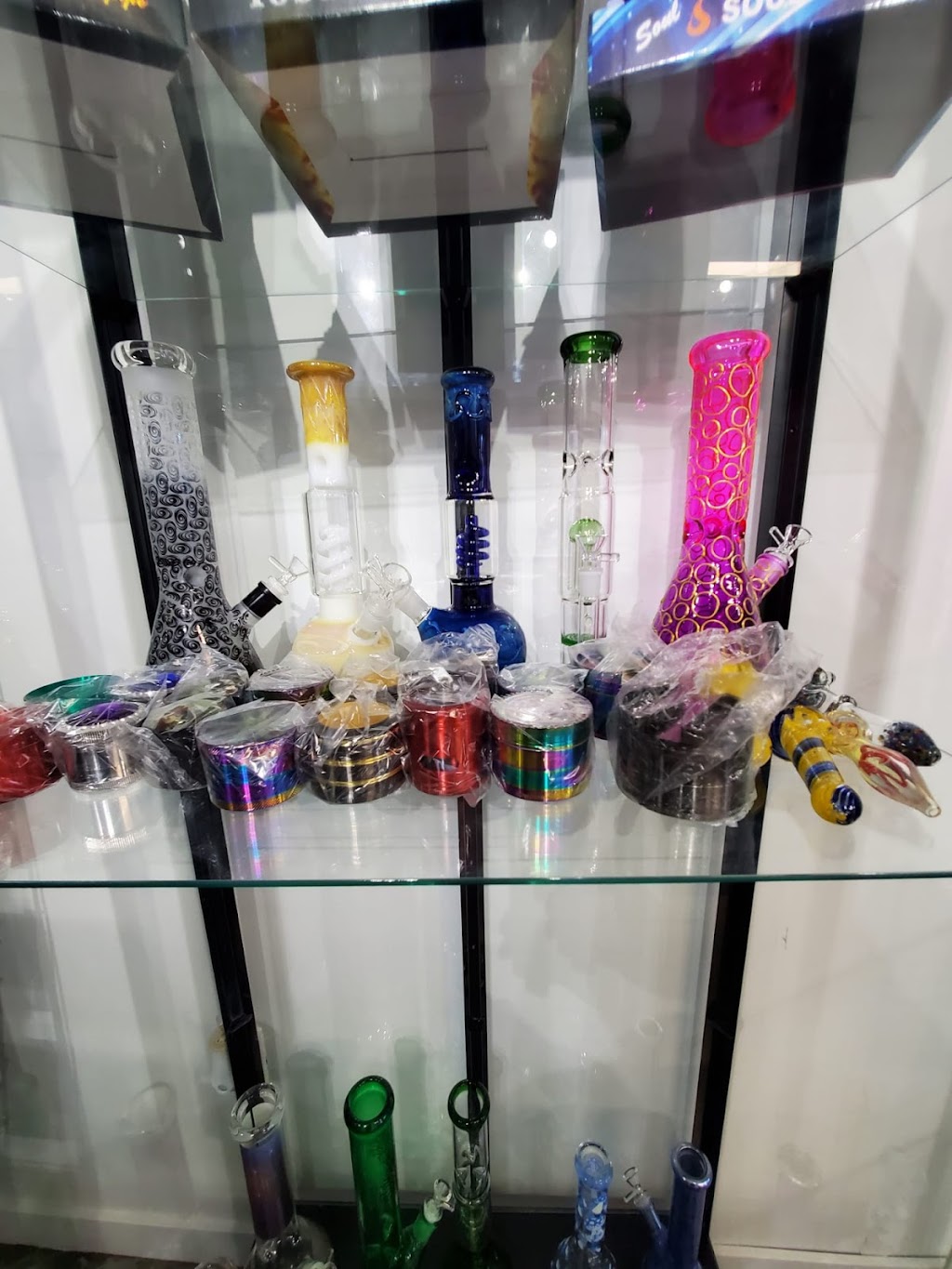 123 Cannabis Crossfield | 1314 Railway St, Crossfield, AB T0M 0S0, Canada | Phone: (403) 946-0037