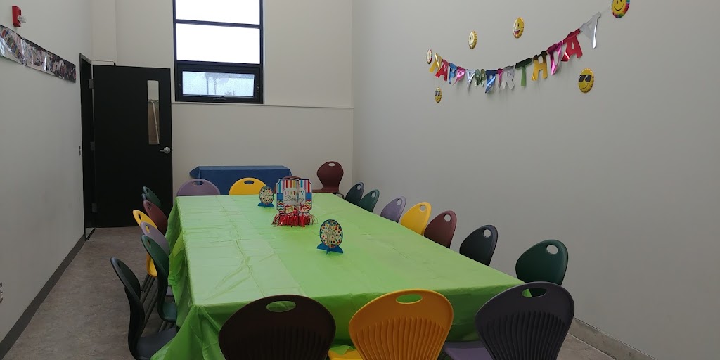 Kingston Aeros Trampoline Club | 785 Sir John A. MacDonald Blvd #7f, Kingston, ON K7L 1H3, Canada | Phone: (613) 544-5867
