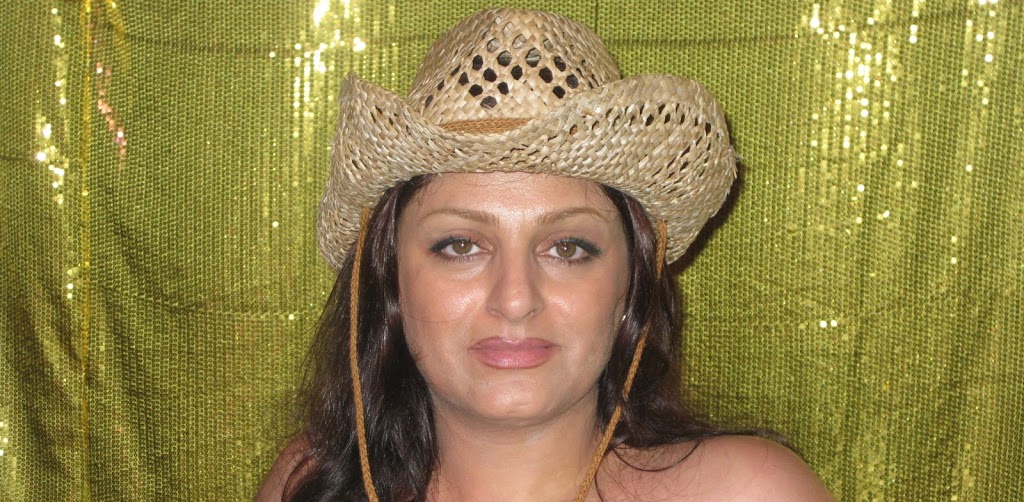 Nazanin Shirazi | 104 Wood Ln, Richmond Hill, ON L4C 4W1, Canada | Phone: (416) 671-6934