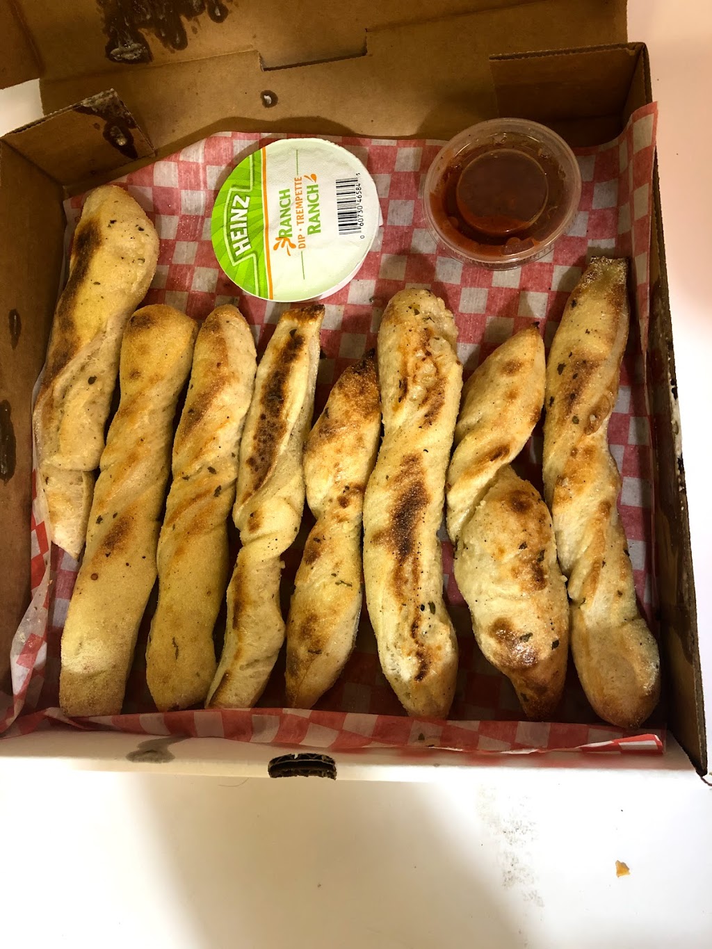 PopNPizza | 404 Erin Woods Dr SE, Calgary, AB T2B 3C5, Canada | Phone: (587) 353-3330