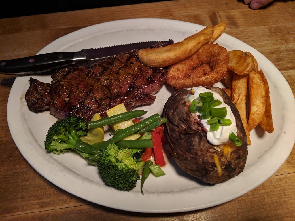 Lone Star Texas Grill | 4140 Walker Rd #500, Windsor, ON N8W 3T5, Canada | Phone: (519) 800-8311