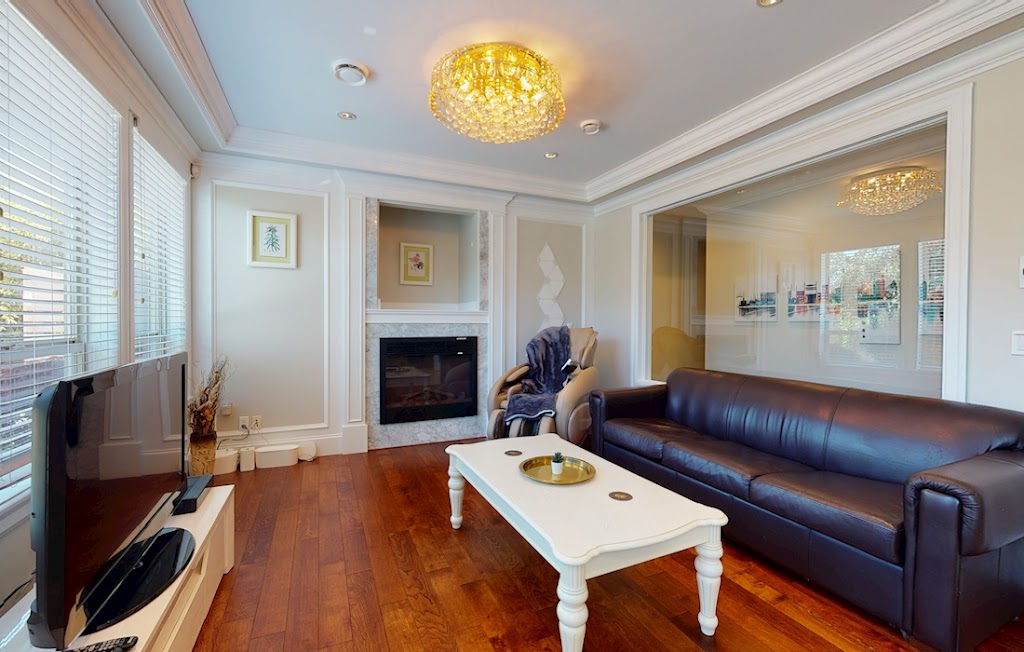 Premiere Suites | 8151 Elsmore Rd, Richmond, BC V7C 1Z9, Canada | Phone: (888) 575-7808