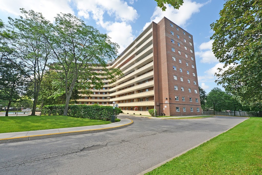 Avtar Ghotra - Realtor | 3189 Morning Star Dr, Mississauga, ON L4T 1X3, Canada | Phone: (647) 622-7047