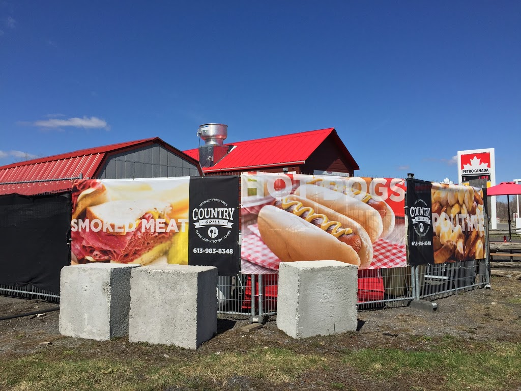 Country Grill | 5348 Boundary Rd, Carlsbad Springs, ON K0A 1K0, Canada | Phone: (613) 983-8348