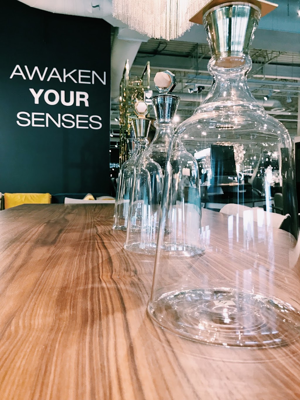 Modern Sense Furniture | 1875 Wilson Ave, North York, ON M9M 1A2, Canada | Phone: (416) 746-9381
