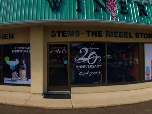 Stems Canada Inc | by appointment, 14834 Yonge St, Aurora, ON L4G 1N2, Canada | Phone: (416) 998-9463