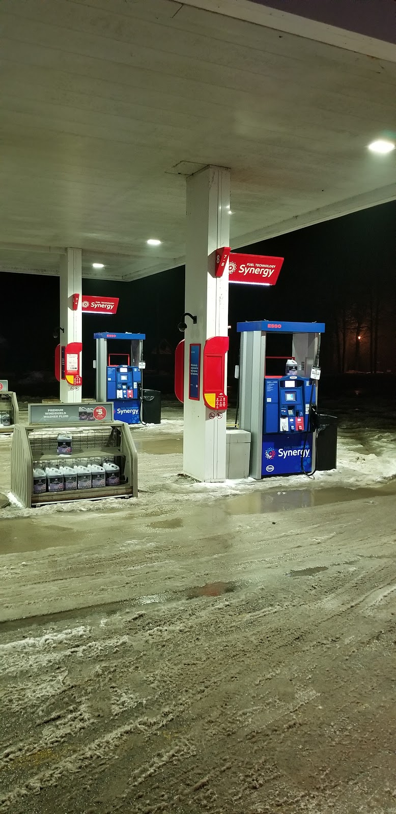 ESSO CIRCLE K | 30 Victoria St S, Tweed, ON K0K 3J0, Canada | Phone: (613) 478-5900
