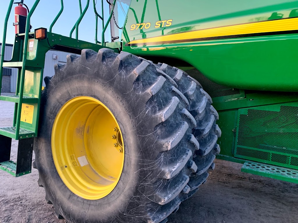 Huron Tractor | 5936 Perth County Line 44, Mitchell, ON N0K 1N0, Canada | Phone: (519) 347-2251