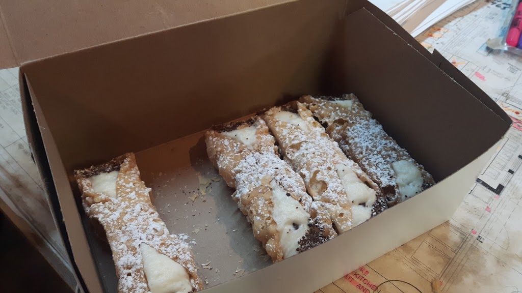 Sams Queenston Bakery (Hamilton) Ltd | 341 Queenston Rd, Hamilton, ON L8K 1H7, Canada | Phone: (905) 547-2882