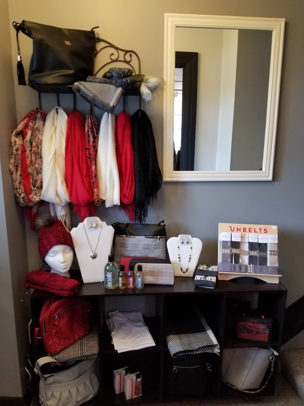Style Boutique | 827 Ward St, Bridgenorth, ON K0L 1H0, Canada | Phone: (705) 292-8191