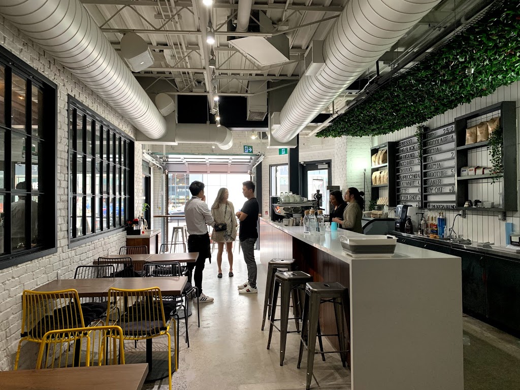 The Social Blend | 130 Eglinton Ave E, Toronto, ON M4P 2X9, Canada | Phone: (416) 484-9919