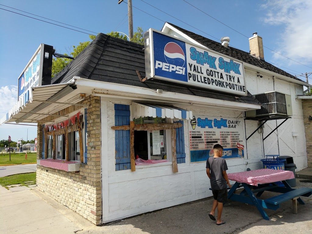Snak Shak Dairy Bar | 545 Manitoba Ave, Selkirk, MB R1A 0Z1, Canada | Phone: (204) 482-6937
