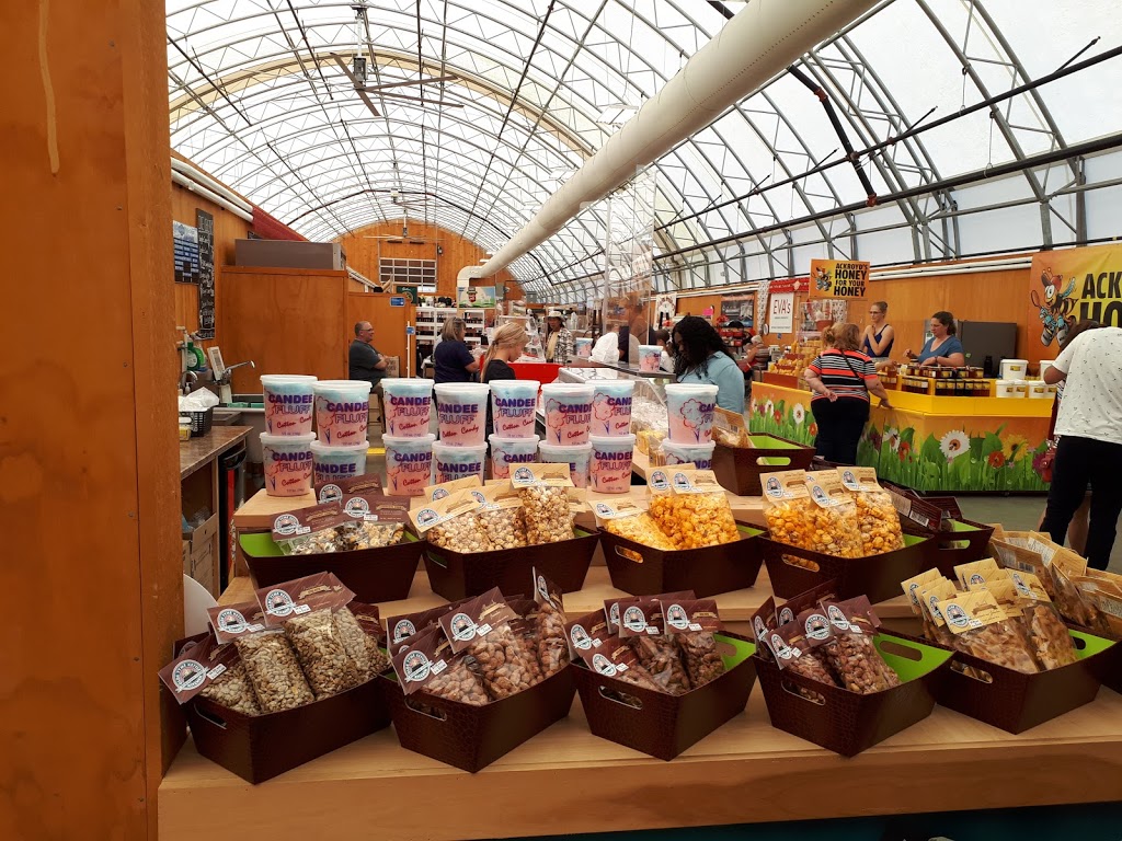St. Jacobs Farmers Market & Flea Market | 878 Weber St N, Woolwich, ON N2J 4A9, Canada | Phone: (519) 747-1830