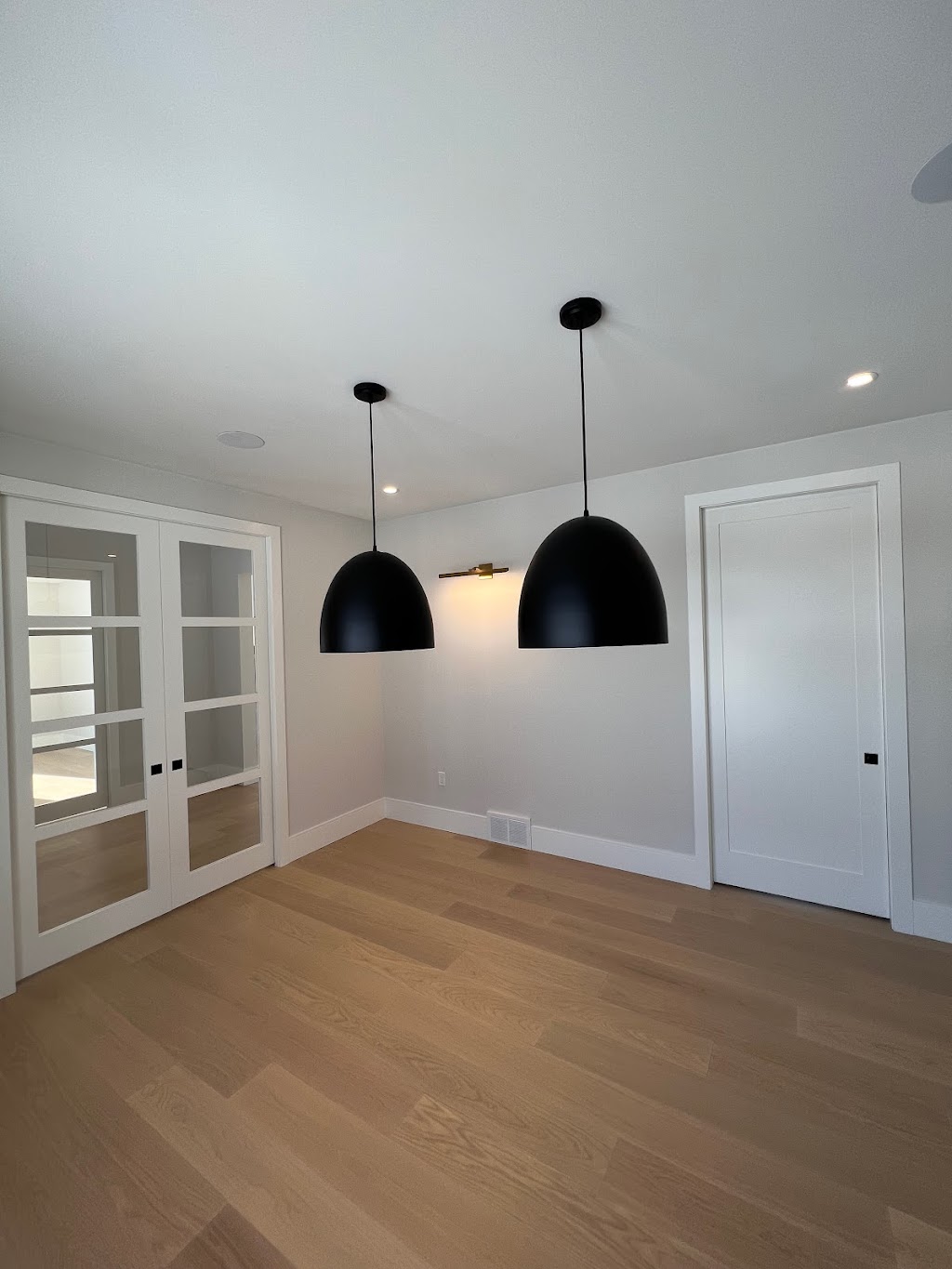 Decortiva painters | 1965 Upperpoint Gate, London, ON N6K 0L2, Canada | Phone: (226) 700-4858