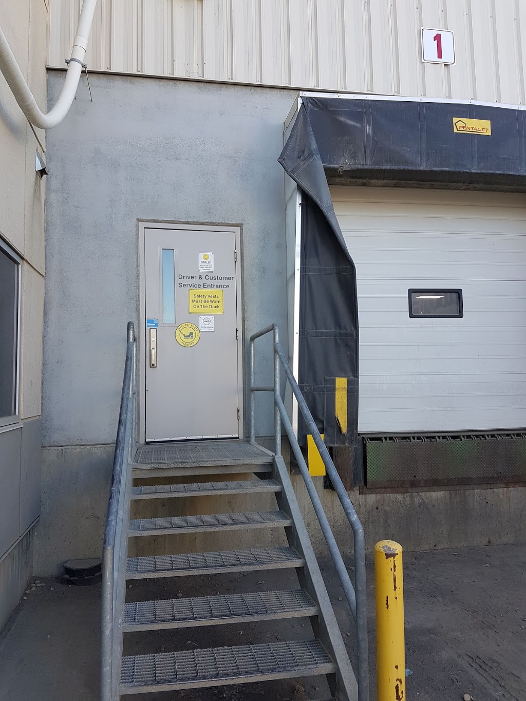 Manitoulin Transport | 11310 Bevington Road, Acheson, AB T7X 6B8, Canada | Phone: (800) 232-7384