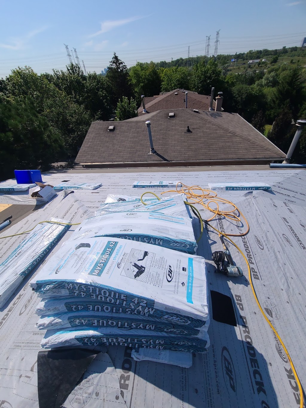 GTR Roofing | 550 Brimorton Dr, Scarborough, ON M1H 2G1, Canada | Phone: (647) 405-9955