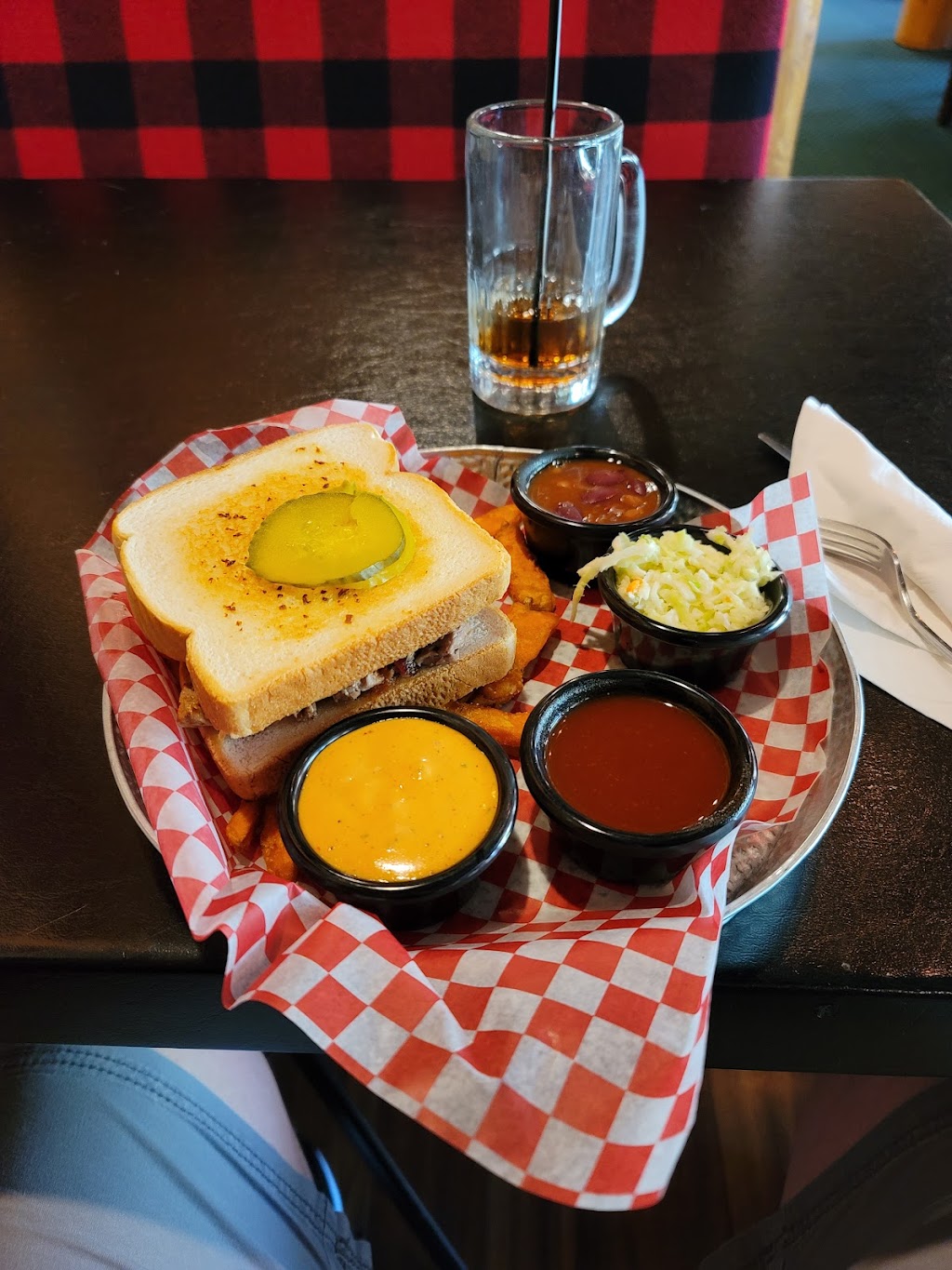 Trappers Mountain Grill | 106 Waterton Ave, Waterton Park, AB T0K 2M0, Canada | Phone: (403) 859-2445