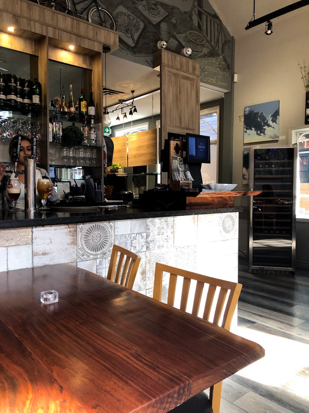 The Hood | 2049 Pine St, Burlington, ON L7R 1E9, Canada | Phone: (905) 297-1525