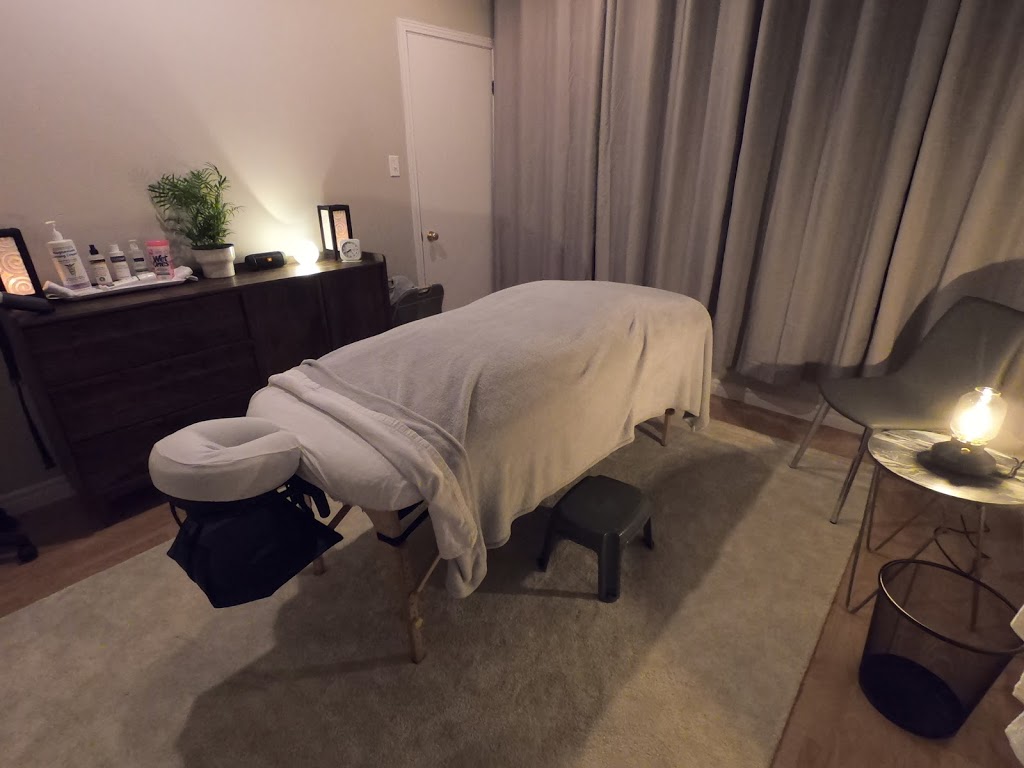 Isabelle Boucher, Massothérapeute agréée | Massage Therapist | 733 Boulevard Saint-Joseph Suite 410, Gatineau, QC J8Y 4B6, Canada | Phone: (613) 298-4097