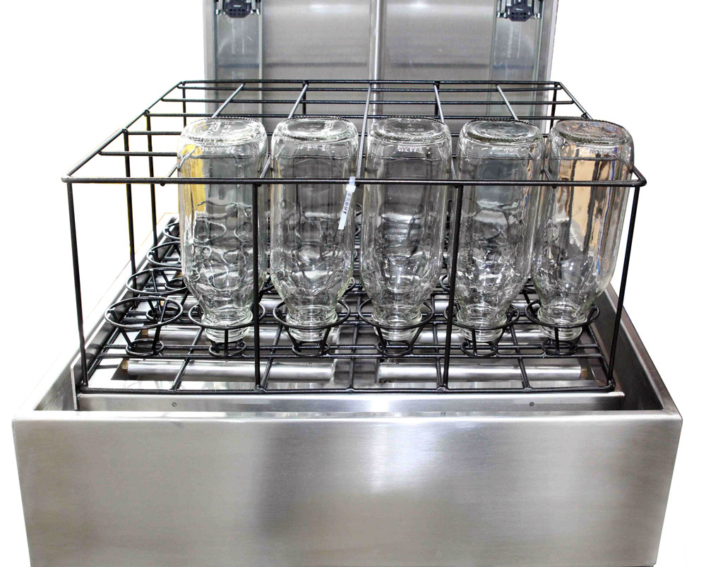 Aquatech-BM Bottle Washing Equipment | 71 Rue J.-A.-Bombardier, Boucherville, QC J4B 8P1, Canada | Phone: (450) 651-0909