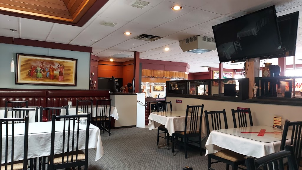 Manvirros Indian Grill | 450 Ryan Rd, Courtenay, BC V9N 7R6, Canada | Phone: (250) 898-8858