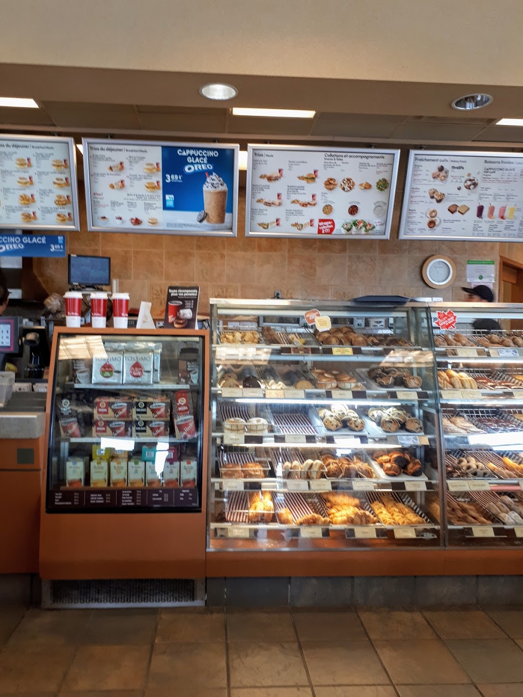 Tim Hortons | 111 Boulevard Industriel, Repentigny, QC J6A 4X5, Canada | Phone: (450) 585-1375