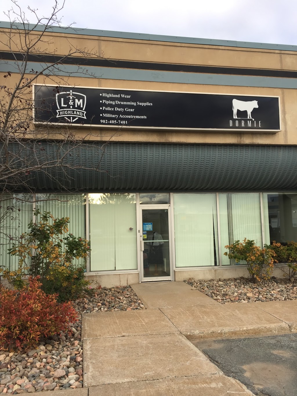 L & M Highland Outfitters | 170 Joseph Zatzman Dr Unit 5, Dartmouth, NS B3B 1L9, Canada | Phone: (877) 747-3224