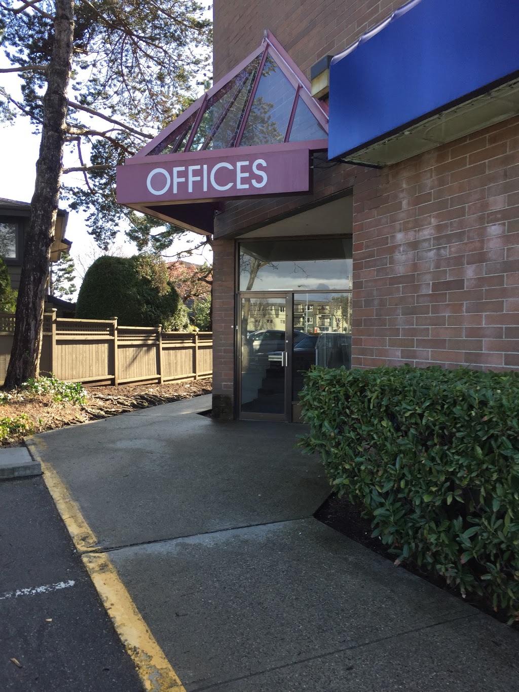 Aurora Dental Clinic (Dr. James Hsia, Dr. Lucy Liu) | 220-10151 No 3 Rd, Richmond, BC V7A 4R6, Canada | Phone: (604) 271-6733
