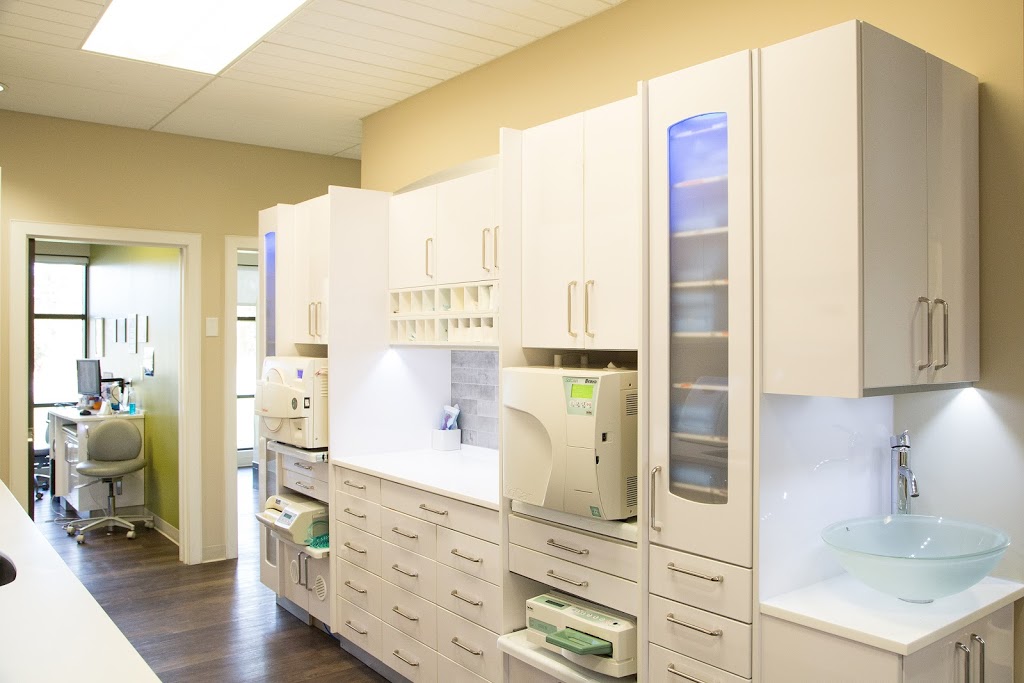 Centre Dentaire Frechett | 2160 Rue Sherbrooke, Magog, QC J1X 2T3, Canada | Phone: (819) 847-3338