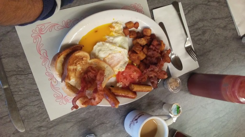 Restaurant Chez Mamy | 1999 Rue Ste Famille, Jonquière, QC G7X 4X5, Canada | Phone: (418) 542-6869