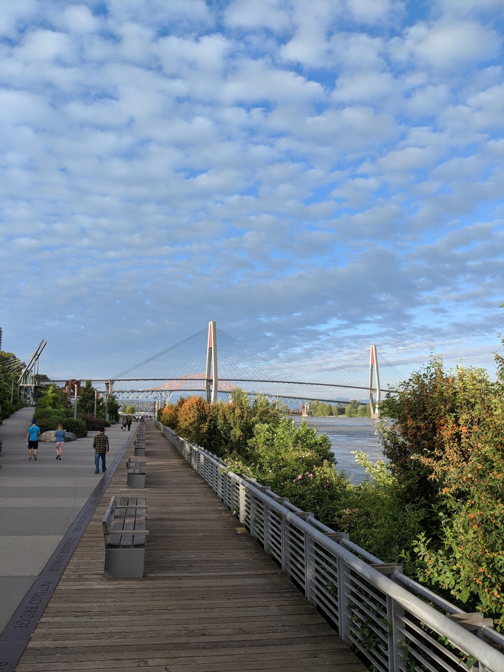 Westminster Pier Park | 1 6th St, New Westminster, BC V3M 6Z6, Canada | Phone: (604) 527-4567