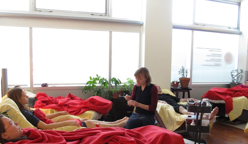Guelph Community Acupuncture | 176 Wyndham St N #4, Guelph, ON N1H 8N9, Canada | Phone: (519) 829-3000