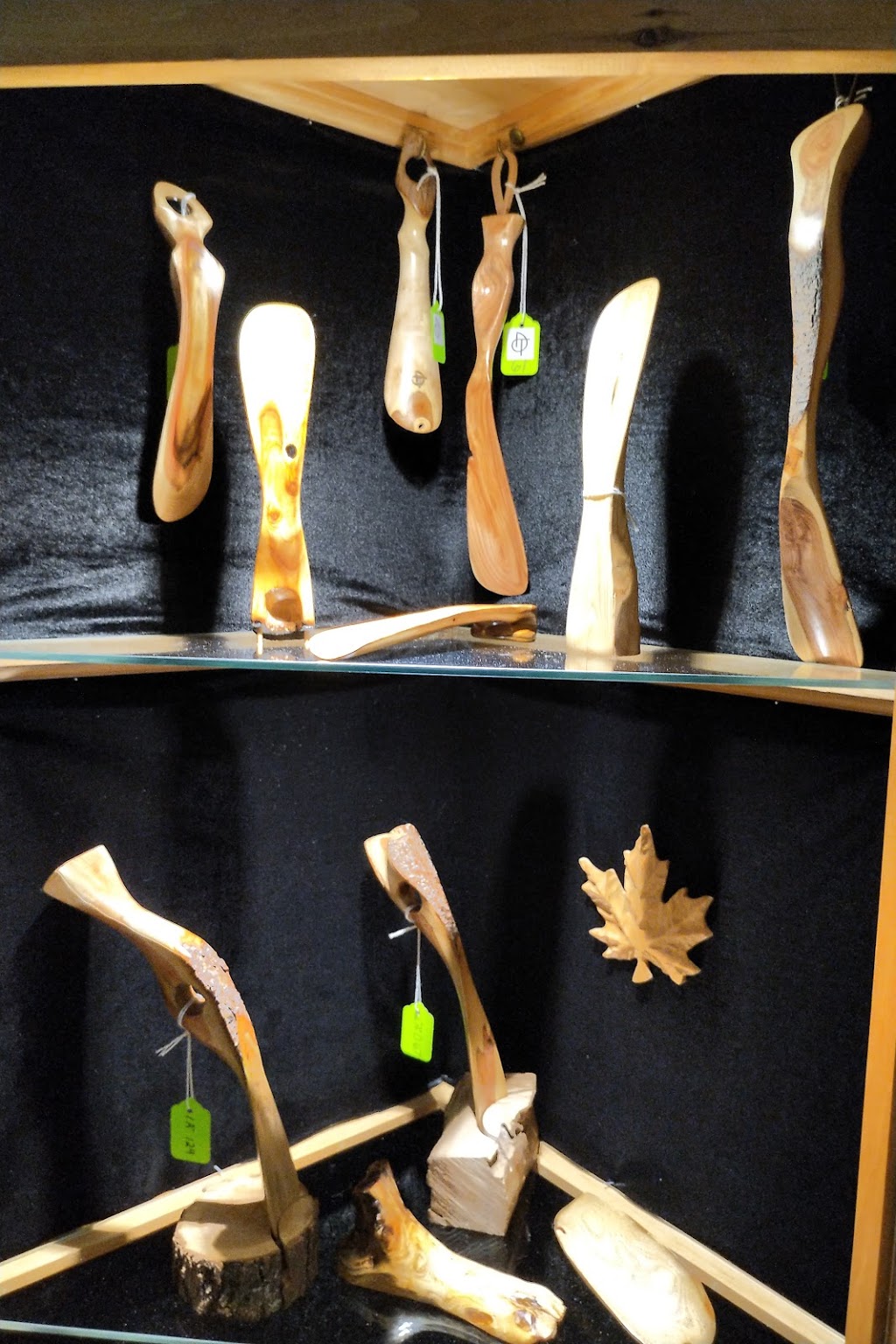 Bâton by DanTério "Your French Shoehorn" | 27 Elm St, Alliston, ON L9R 1M8, Canada | Phone: (705) 434-1826