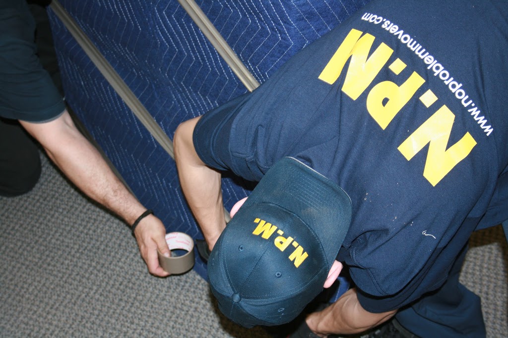 No Problem Movers | 6186 Kestrel Rd, Mississauga, ON L5T 1Z2, Canada | Phone: (905) 896-0674