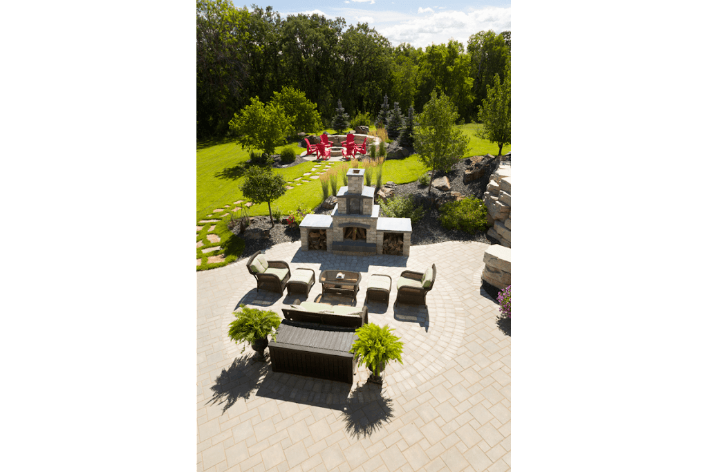 Silver Stone Landscaping | 4 Timberwood Pl, East Saint Paul, MB R2E 0M4, Canada | Phone: (204) 471-4706