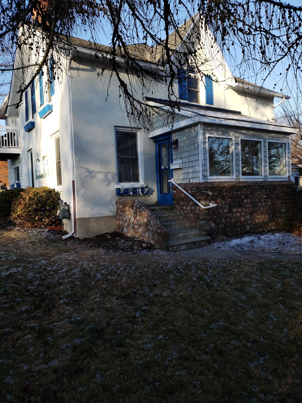 Reverie | 113 Tremaine St, Cobourg, ON K9A 2Z2, Canada | Phone: (905) 396-7373